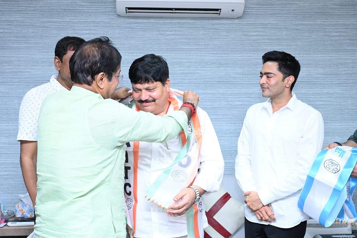 'ബംഗാളില്‍ അവര്‍ക്ക് ഭാവിയില്ല';ബിജെപി എംപി തൃണമൂലില്‍ തിരിച്ചെത്തി