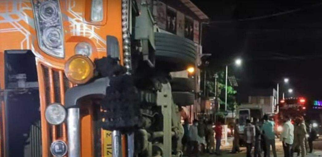 കോഴിക്കോട് ബസുകൾ കൂട്ടിയിടിച്ചു; 30 പേർക്ക് പരിക്കേറ്റു 