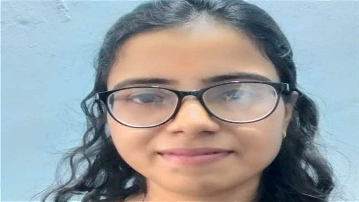 ആകെയുള്ളത് സ്മാര്‍ട്ട് ഫോണ്‍ മാത്രം; ഇന്റര്‍നെറ്റ് നോക്കി പഠിച്ചു, ഒരു വര്‍ഷം കൊണ്ട് സിവില്‍ സര്‍വീസ് നേടി, അഭിമാനമായി ക്രെയിന്‍ ഓപ്പറേറ്റുടെ മകള്‍