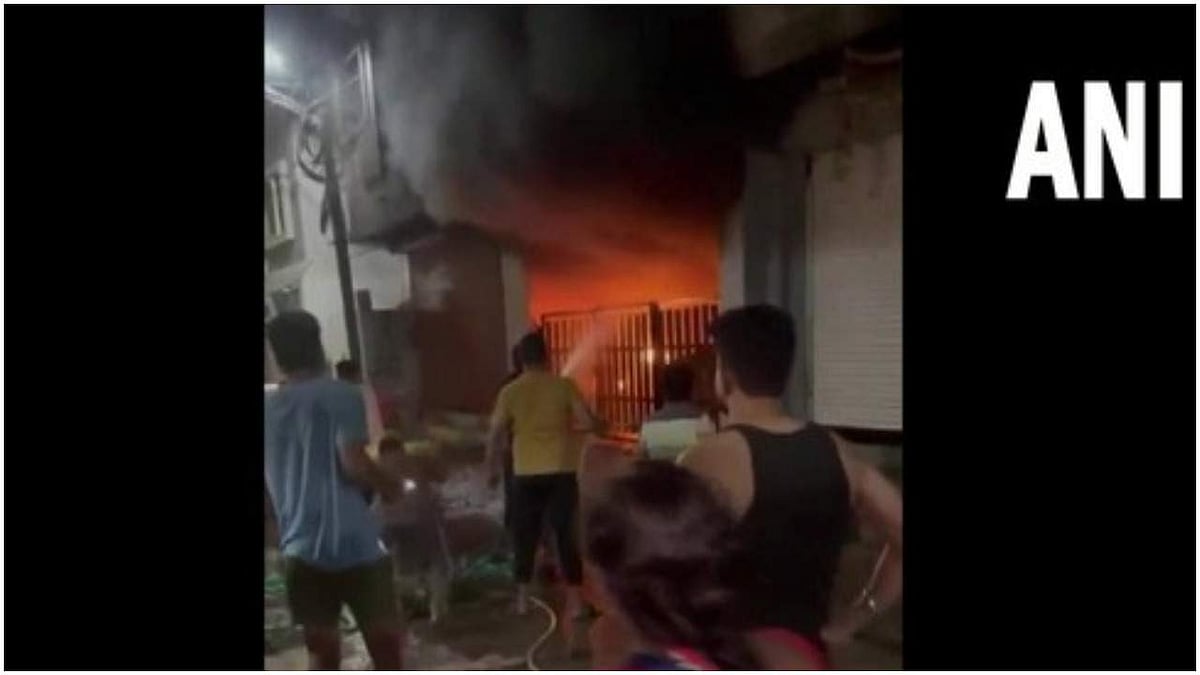 ഇന്‍ഡോറില്‍ വീടിന് തീപിടിച്ചു; 7 പേര്‍ വെന്തുമരിച്ചു