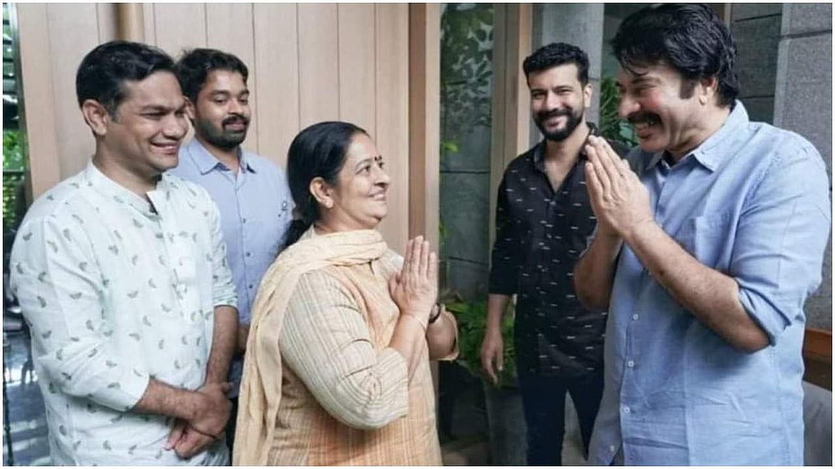 വോട്ടുതേടി മമ്മൂട്ടിയുടെ വീട്ടില് ഉമാ തോമസ്