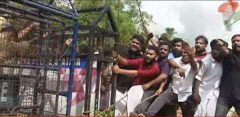 മുഖ്യമന്ത്രി തവനൂരില്‍; അസാധാരണ പൊലീസ് വിന്യാസം; കറുത്ത മാസ്‌ക് ധരിച്ചവര്‍ക്ക് മഞ്ഞ മാസ്‌ക് 