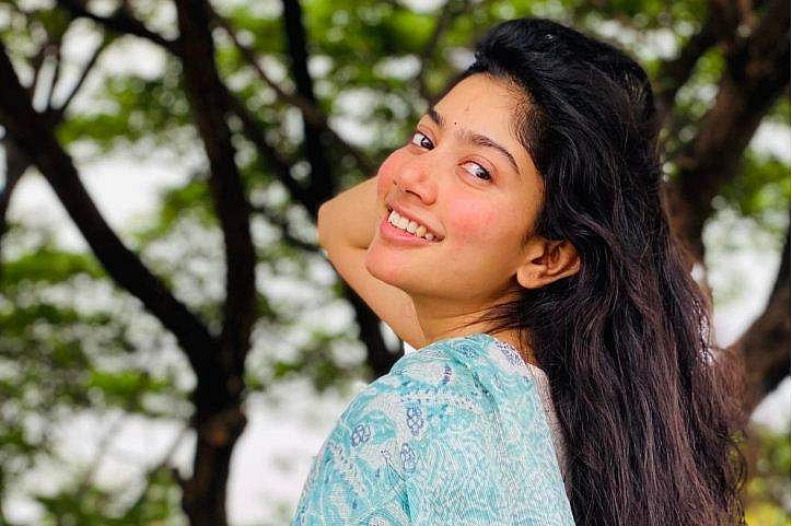 "ഏത് രൂപത്തിലുള്ള അക്രമവും വലിയ പാപമാണെന്ന് ഞാൻ വിശ്വസിക്കുന്നു"; വിവാദത്തിൽ വിശദീകരണവുമായി സായ് പല്ലവി 