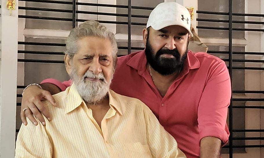 'സ്ക്രീനിൽ എത്രയോ വട്ടം എന്റെ അച്ഛനായി, ജീവിതത്തിലും പിതൃതുല്യൻ'; ഫാദേഴ്സ് ഡേയിൽ മധുവിനെ സന്ദർശിച്ച് മോഹൻലാൽ