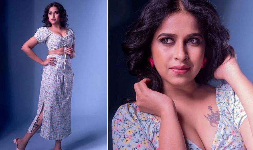 'ഏതു വിഡ്ഢിക്കും വിമർശിക്കാം പരാതി പറയാം'; ​ഗ്ലാമറസ് ചിത്രങ്ങളുമായി സാധിക
