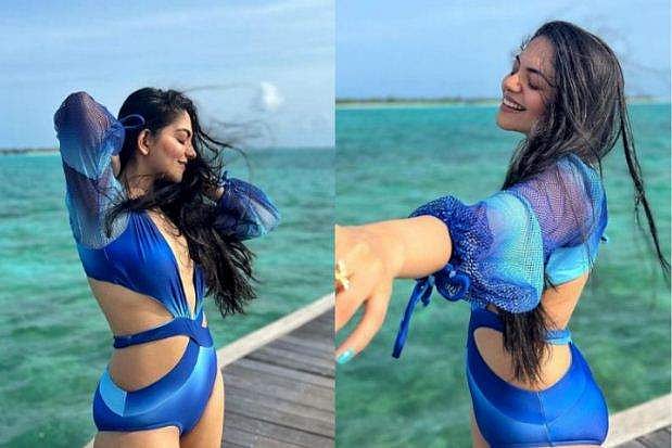 "ഈ സ്വർ​ഗത്തിൽ വീണ്ടുമെത്തിയിരിക്കുന്നു"; ബിക്കിനി ഫോട്ടോഷൂട്ട് പങ്കുവച്ച് അഹാന 