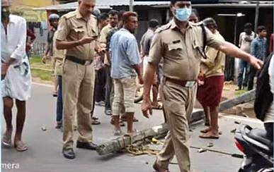 വൈദ്യുതി പോസ്റ്റ് വീണ് യുവാവ് മരിച്ച സംഭവം: രണ്ട് കെഎസ്ഇബി ജീവനക്കാര്‍ക്ക് സസ്‌പെന്‍ഷന്‍