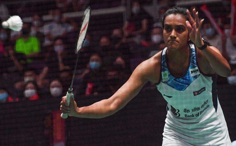 അനായാസം പി വി സിന്ധു; ജാപ്പനീസ് താരത്തെ വീഴ്ത്തി സിംഗപ്പൂര്‍ ഓപ്പണ്‍ ഫൈനലില്‍