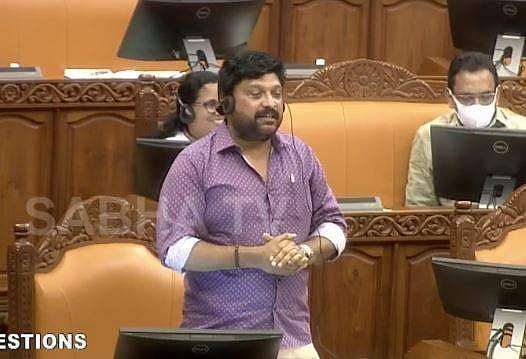 'റിമി ടോമി, വിജയ് യേശുദാസ്, ലാല്‍ എന്നിവരാണ് ഇത്തരം പരസ്യങ്ങളില്‍ അഭിനയിക്കുന്ന മാന്യന്മാര്‍; പിന്‍മാറാന്‍ സര്‍ക്കാര്‍ അഭ്യര്‍ഥിക്കുമോ?'