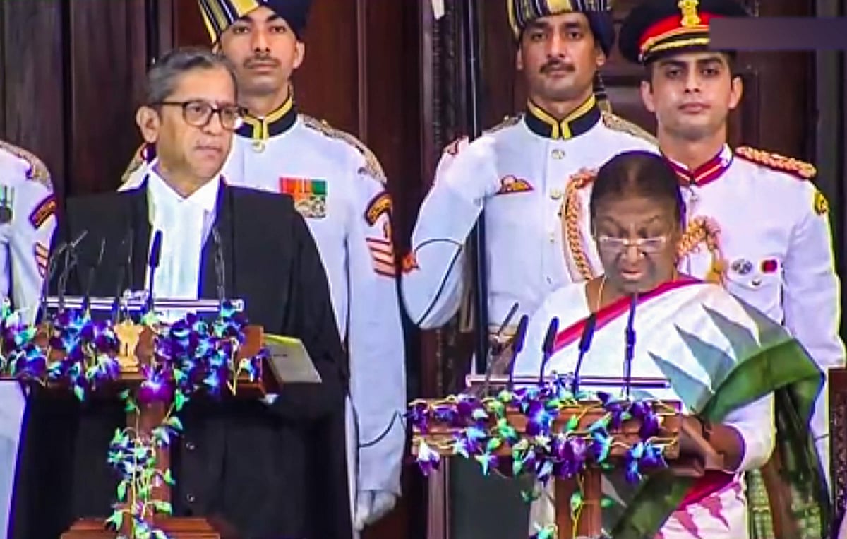അഭിമാനം, ദ്രൗപദി മുര്മു രാജ്യത്തിന്റെ പ്രഥമ വനിത; പ്രൗഢഗംഭീരം സത്യപ്രതിജ്ഞ