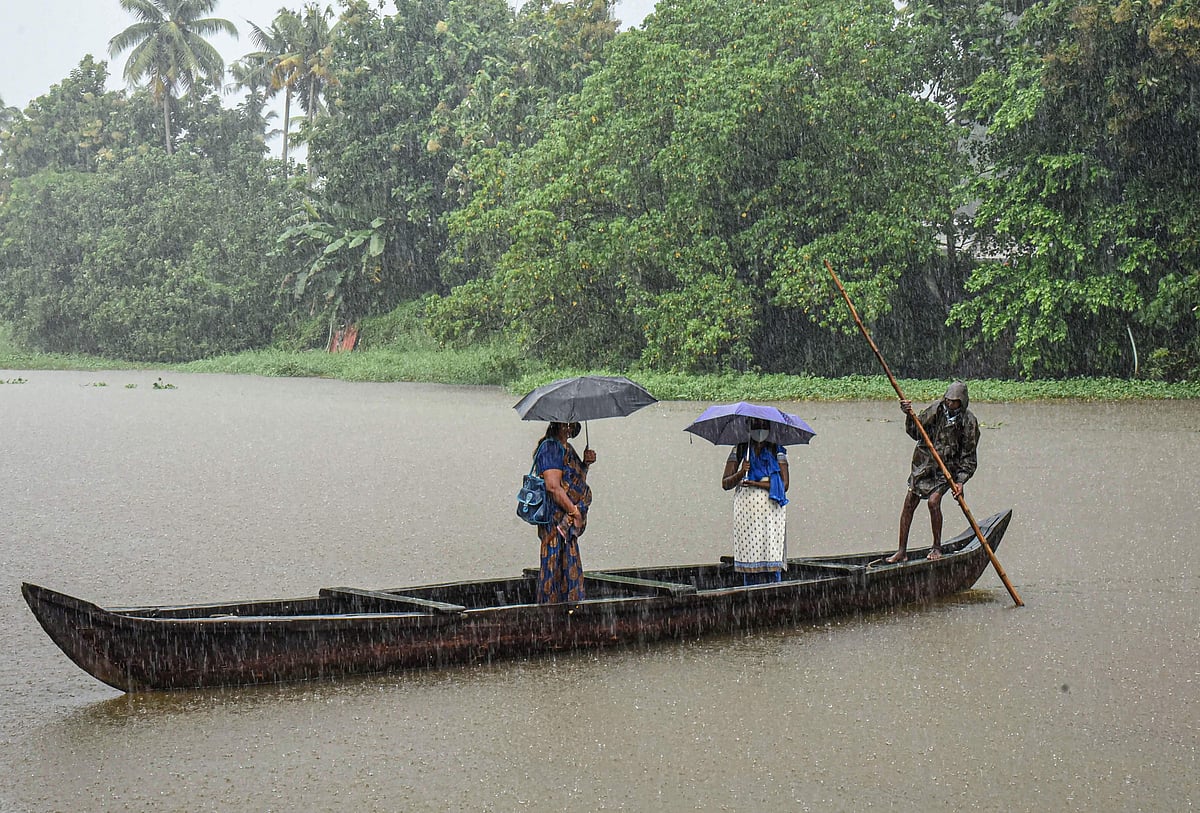 ഏഴു ജില്ലകളിലെ റെഡ് അലര്‍ട്ട് പിന്‍വലിച്ചു, സംസ്ഥാനത്ത് തീവ്ര മഴയ്ക്കു ശമനം