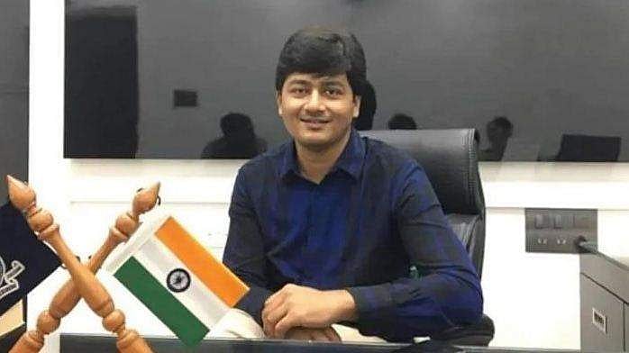 ചുമതല കൈമാറാന്‍ ശ്രീറാം എത്തിയില്ല; ആലപ്പുഴ ജില്ലാ കലക്ടറായി വി ആര്‍ കൃഷ്ണതേജ സ്ഥാനമേറ്റു