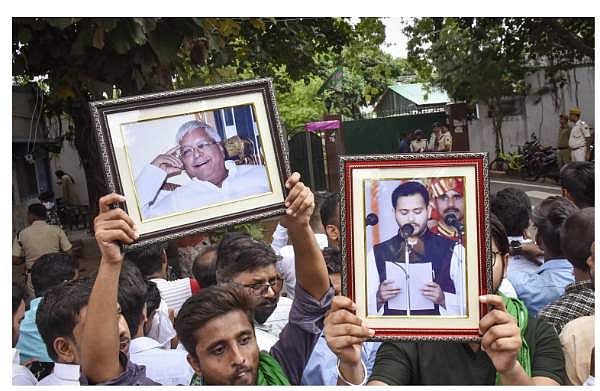 നിതീഷിന്റെ സത്യപ്രതിജ്ഞ നാളെ രണ്ടുമണിക്ക്; തേജസ്വി യാദവ് ഉപമുഖ്യമന്ത്രിയാകും