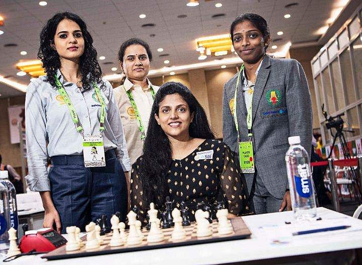 ചെസ് ഒളിംപ്യാഡ്; ടീം ഇനത്തിൽ ഇന്ത്യക്ക് രണ്ട് വെങ്കലം; ഒറ്റക്കളി തോൽക്കാതെ സ്വർണം സ്വന്തമാക്കി നിഹാൽ സരിൻ 
