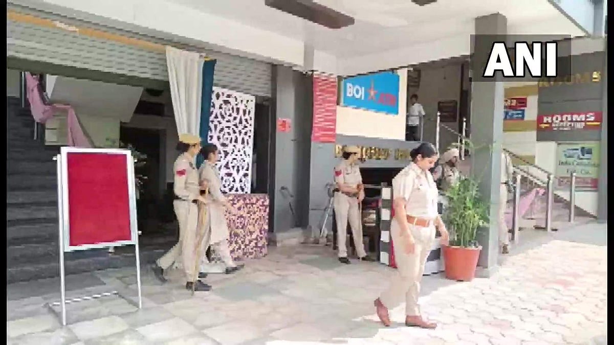 ഗ്യാങ്സ്റ്റര് ഗ്രൂപ്പുകളെ ഒതുക്കാന് എന്ഐഎ; രാജ്യത്ത് വ്യാപക റെയ്ഡ്