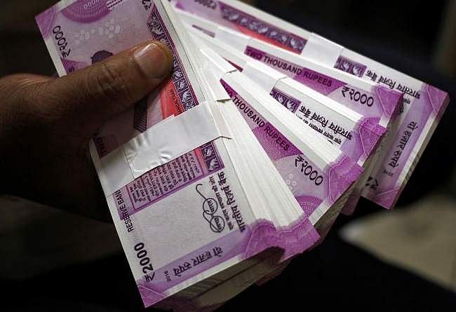 ഒറ്റത്തവണ നിക്ഷേപിച്ചാല്‍ 50,000 രൂപ പെന്‍ഷന്‍; എല്‍ഐസിയുടെ സരള്‍ പ്ലാന്‍, വിശദാംശങ്ങള്‍