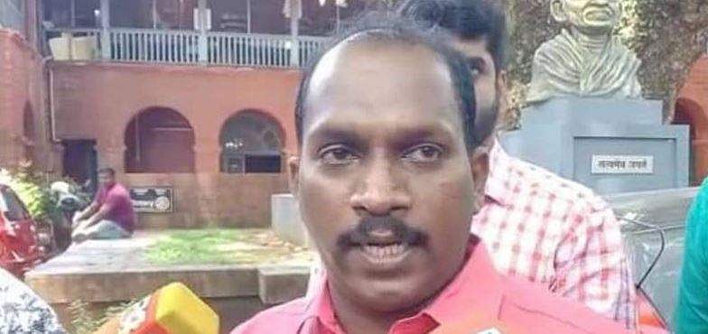 'ഭാര്യമാരെ പോലും അപമാനിക്കുന്നു'; കോഴിക്കോട് സിറ്റി പൊലീസ് കമ്മീഷണര്‍ക്ക് എതിരെ ഡിവൈഎഫ്‌ഐ, മുഖ്യമന്ത്രിക്ക് പരാതി നല്‍കും