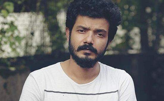 നടന്‍ ശ്രീനാഥ് ഭാസിക്കെതിരായ കേസ് ഹൈക്കോടതി സ്‌റ്റേ ചെയ്തു