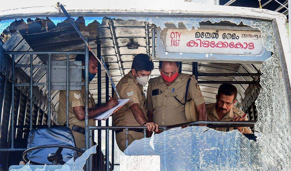 നഷ്ടപരിഹാരത്തുക കെട്ടിവെച്ചാല്‍ മാത്രം ജാമ്യം; അബ്ദുള്‍ സത്താറിനെ എല്ലാ കേസിലും പ്രതിയാക്കാന്‍ ഹൈക്കോടതി ഉത്തരവ്