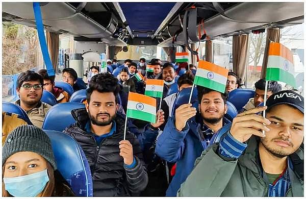 യുക്രൈനില്‍ നിന്ന്‌ മടങ്ങിയെത്തിയ വിദ്യാര്‍ഥികള്‍ക്ക് ആശ്വാസം; സര്‍വകലാശാല മാറി പഠിക്കാം