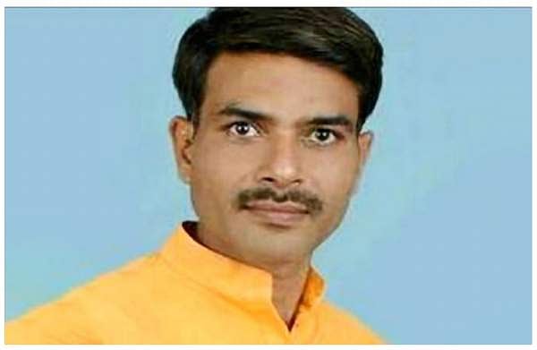 വിവാഹിതന്‍, 21കാരന്റെ പിതാവ്; എസ്പി നേതാവിന്റെ മകളുമായി ബിജെപി നേതാവ് ഒളിച്ചോടി