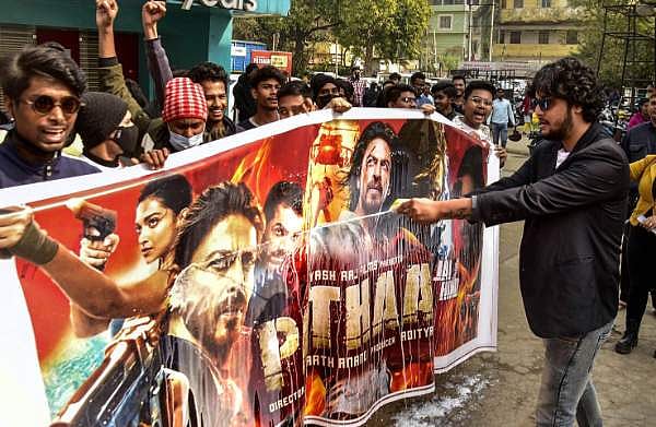 'കിംഗ് ഈസ് ബാക്ക്', ആവേശമായി പത്താൻ; ചിത്രങ്ങൾ