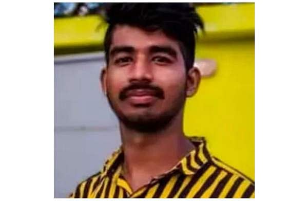 കോളജ് ഹോസ്റ്റലിലെ ടെറസില്‍ നിന്ന് താഴേക്ക് തൂങ്ങിയ നിലയില്‍ വിദ്യാര്‍ത്ഥിയുടെ മൃതദേഹം