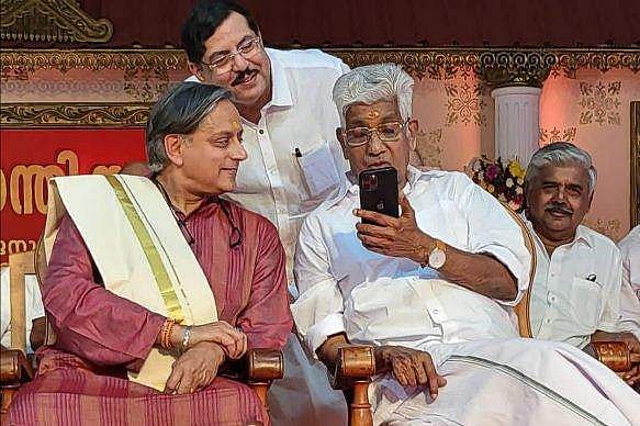 തരൂരിനെച്ചൊല്ലി എന്‍എസ്എസില്‍ തര്‍ക്കം?; രജിസ്ട്രാര്‍ രാജിവെച്ചതായി റിപ്പോര്‍ട്ട്