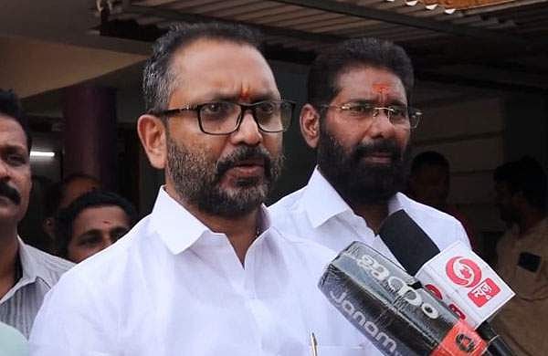 മഞ്ചേശ്വരം തെരഞ്ഞെടുപ്പ് കോഴക്കേസ്: കെ സുരേന്ദ്രന്‍ കോടതിയില്‍ ഹാജരായി; ജാമ്യം