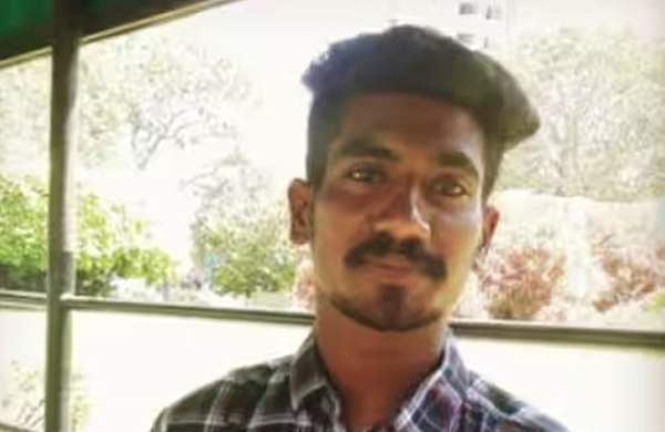 ബം​ഗളൂരുവിൽ മലയാളി നീന്തൽ പരിശീലകൻ സ്വിമ്മിങ് പൂളിൽ വീണു മരിച്ചു