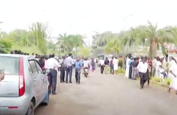 മൂന്നു തവണ സ്‌ഫോടനം; മരിച്ചത് സ്ത്രീ; സംസ്ഥാനത്ത് ജാഗ്രതാ നിര്‍ദേശം; എഡിജിപിമാര്‍ കൊച്ചിയിലേക്ക്