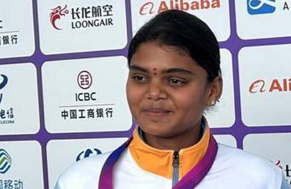 വനിതകളുടെ കോമ്പൗണ്ട് അമ്പെയ്ത്ത് ; ജ്യോതി സുരേഖക്ക് സ്വര്‍ണം, മെഡല്‍ നേട്ടത്തില്‍ സെഞ്ച്വറിയോടടുത്ത് ഇന്ത്യ 