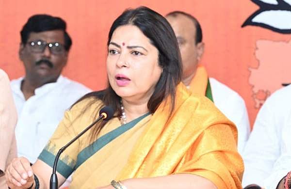 ഇസ്രയേലില്‍ കുടുങ്ങിയ ഇന്ത്യന്‍ വിദ്യാര്‍ഥികളെ തിരിച്ചെത്തിക്കും - കേന്ദ്ര വിദേശ കാര്യ സഹമന്ത്രി 