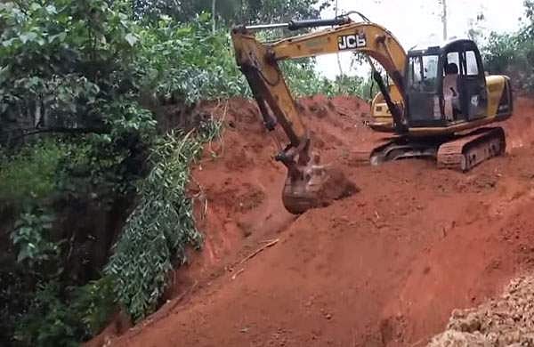 മറ്റപ്പള്ളിയിലെ മണ്ണെടുപ്പ് നിര്‍ത്തിവെച്ചു; 16 ന് മന്ത്രിമാര്‍ പങ്കെടുക്കുന്ന സര്‍വകക്ഷിയോഗം 