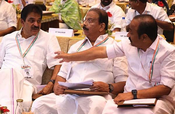 കോണ്‍ഗ്രസിന്റെ പലസ്തീന്‍ റാലി: തര്‍ക്കത്തിന് പരിഹാരം; കോഴിക്കോട് ബീച്ചില്‍ തന്നെ വേദി അനുവദിക്കാന്‍ തീരുമാനം