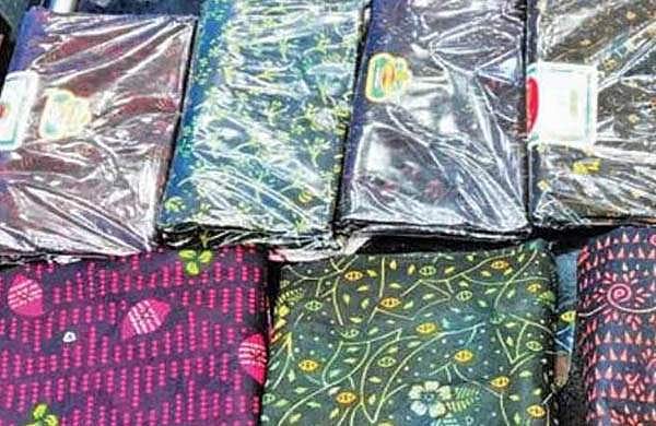 സ്വര്‍ണ ലായനിയില്‍ മുക്കിയെടുത്ത 10 ലുങ്കികള്‍, തിരുവനന്തപുരം സ്വദേശി കസ്റ്റംസ് പിടിയില്‍ 
