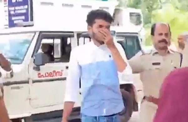 മുളകുപൊടിയെറിഞ്ഞ് പണം തട്ടിയ സംഭവം;  പ്രായപൂർത്തിയാകാത്ത ആൾ ഉൾപ്പെടെ മൂന്ന് പേർ പിടിയിൽ
