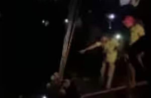 താമരശ്ശേരി ചുരത്തിൽ കാർ കൊക്കയിലേക്ക് മറിഞ്ഞ് അപകടം; ഒരു മരണം, എട്ട് പേർക്ക് പരിക്ക്