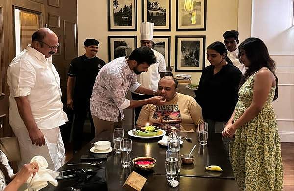 'ഓരോ ദിവസം ചെല്ലുന്തോറും ചെറുപ്പമാകുന്ന സാപ്പി'; പിറന്നാള്‍ ആഘോഷമാക്കി സിദ്ദീഖും കുടുംബവും, വീഡിയോ