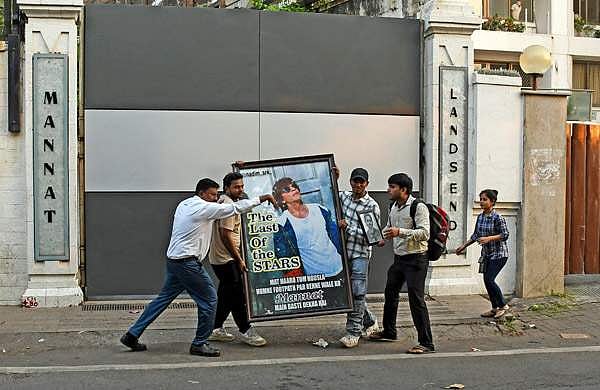 കിങ് ഖാൻ @ 58, ആഘോഷമാക്കി ആരാധകർ