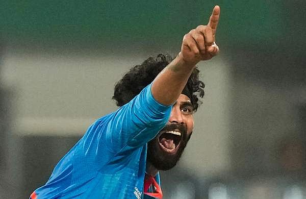 ബാറ്റിങ് വന്യതയ്ക്ക് കുരുക്കിട്ട് ജഡേജ; സ്പിന്നില്‍ കറങ്ങി ദക്ഷിണാഫ്രിക്ക വീണു, 100 പോലും കടന്നില്ല! 