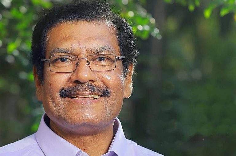 എ സമ്പത്തിനെ നീക്കി, മന്ത്രി കെ രാധാകൃഷ്ണന്റെ പുതിയ പ്രൈവറ്റ് സെക്രട്ടറിയായി കെ ശിവകുമാർ