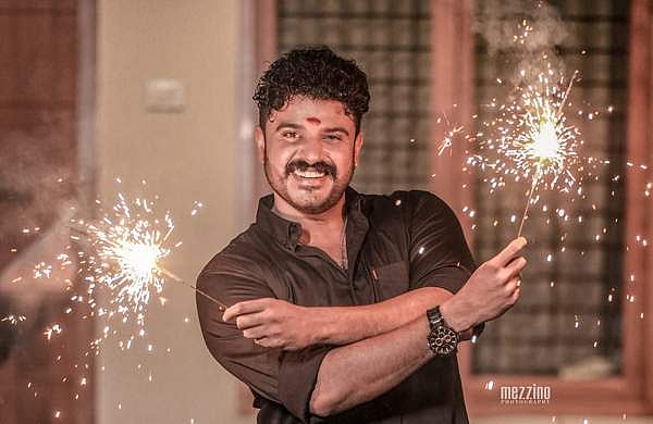 ​സിനിമ ഷൂട്ടിങ്ങിനിടെ അപകടം; നടൻ ബിബിൻ ജോർജിന് പരിക്ക് 