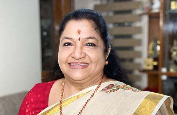 'പ്രതിഷ്ഠാ ദിനത്തില്‍ രാമനാമം ജപിക്കണം, വിളക്ക് തെളിയിക്കണം': വിഡിയോയുമായി കെഎസ് ചിത്ര, വൈറൽ