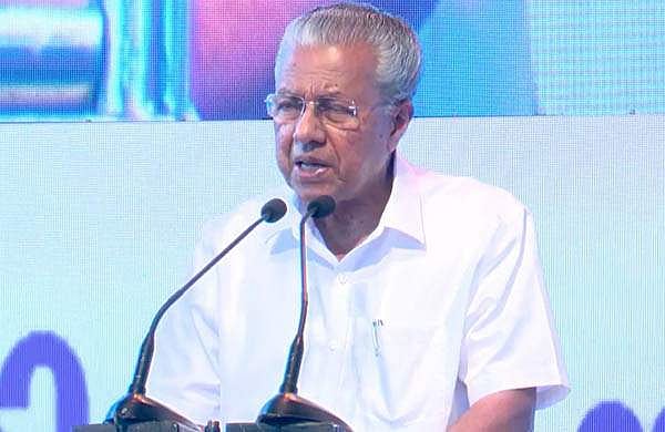 പ്രതിഷേധത്തിന് നേരെ പാഞ്ഞടുക്കുന്ന ഗവര്‍ണര്‍ എവിടെയെങ്കിലും ഉണ്ടോ?, ക്രമസമാധാനം തകര്‍ക്കാന്‍ ശ്രമിക്കുന്നു; മുഖ്യമന്ത്രി 