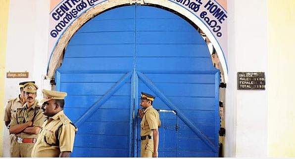 പൂജപ്പുര സെന്‍ട്രല്‍ ജയിലില്‍ തടവുകാരന്‍ തൂങ്ങി മരിച്ചു