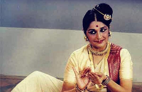 വിഖ്യാത നര്‍ത്തകി ഡോ. കനക് റെലെ അന്തരിച്ചു
