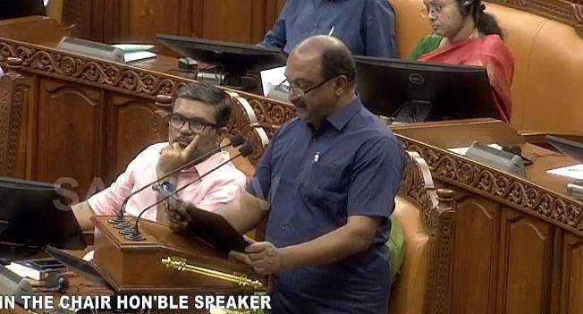 മേയ്ക്ക് ഇന്‍ കേരളയ്ക്ക് 100 കോടി; വിഴിഞ്ഞം വ്യാവസായിക ഇടനാഴിക്ക് ആയിരം കോടി