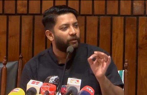 'മുഖ്യമന്ത്രിക്കു കെല്‍പ്പും ആര്‍ജവവും മനസ്സുമില്ല; നടപ്പാക്കുന്നത് മോദി മോഡല്‍'