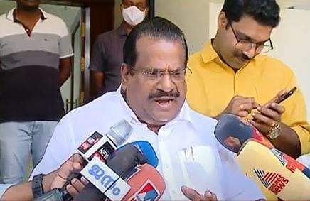 'സ്ത്രീകളുടെ എവിടെയൊക്കെയാ പിടിച്ചത്?; സതീശാ.. ഞങ്ങള്‍ നോക്കി നില്‍ക്കുമെന്നാണോ കരുതുന്നത്'